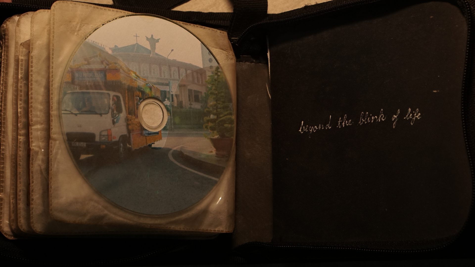 (signed) This Is Not What Thought / Yuri Hasegawa